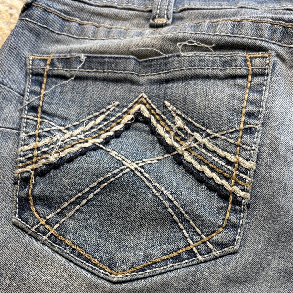 Ariat Women's Mid Rise Boot Cut Jeans - Faded Blue, 30L - Picture 8 of 8